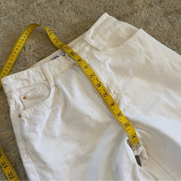 Zara Marine Straight Leg Raw Ripped Hem White High Waisted Mom Jeans: 2 - Picture 4 of 9